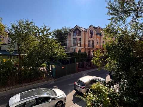 квартира за адресою Барвінських вул., 15