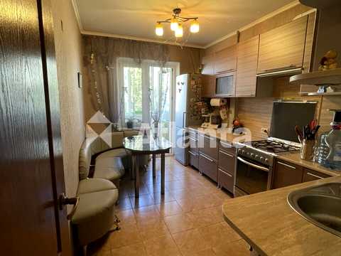 квартира за адресою Академіка Корольова вул., 54