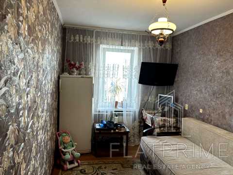 квартира за адресою Володимира Висоцького бульв., 6