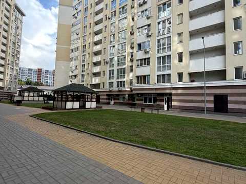 квартира по адресу Александровская ул., 1