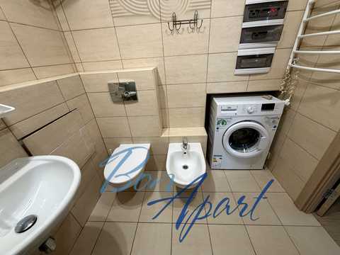 квартира по адресу Александровская ул., 1