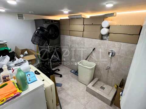 коммерческая по адресу Глубочицкая ул., 73