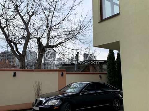 будинок за адресою Товарна вул., 24