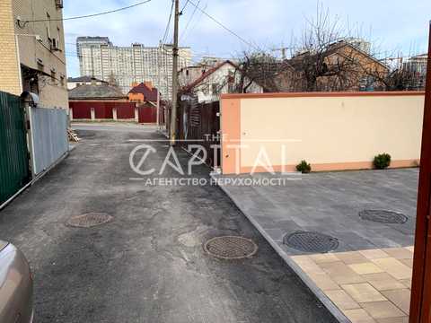будинок за адресою Товарна вул., 24