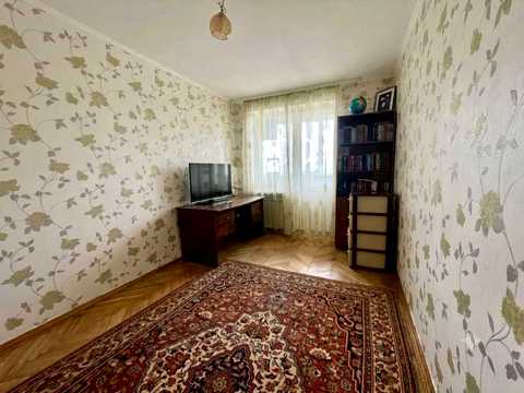 квартира за адресою Стадіонна вул., 13