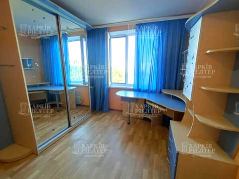 квартира за адресою Перемоги просп., 72