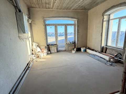 квартира за адресою Паризька вул., 16