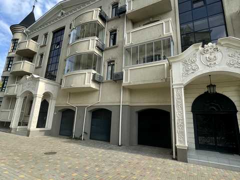 квартира за адресою Паризька вул., 16