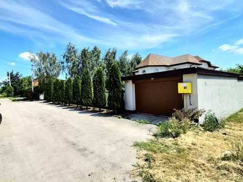 дом по адресу Героїв Маріуполя