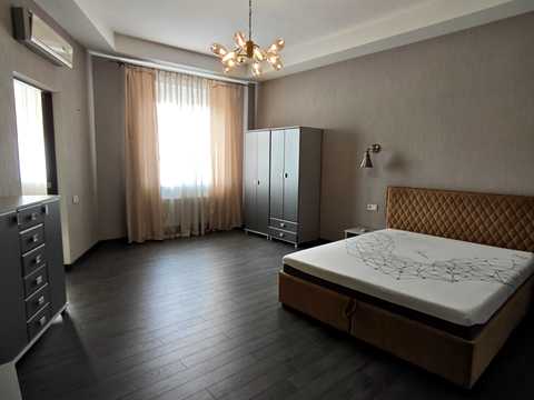 квартира за адресою Французький бульв., 49А