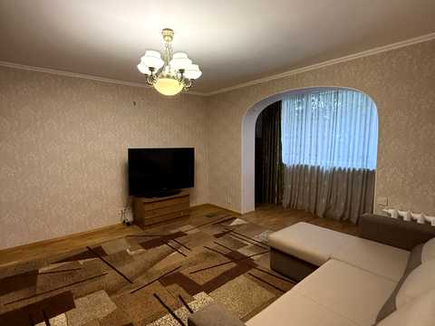 квартира за адресою Івана Фунтового вул., 23