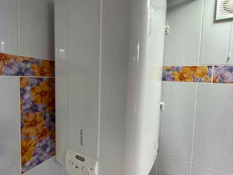 будинок за адресою с. Вовчківці, вул. Новонарізна