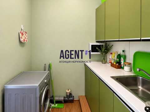 квартира за адресою Соборна вул., 103/10