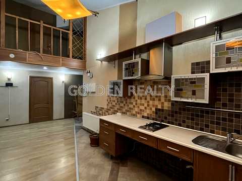 комерційна за адресою Спаська вул., 75