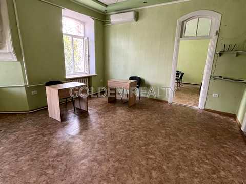 комерційна за адресою Велика Морська вул., 31