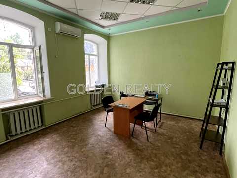 комерційна за адресою Велика Морська вул., 31