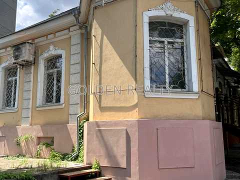 комерційна за адресою Велика Морська вул., 31