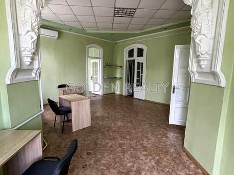 комерційна за адресою Велика Морська вул., 31