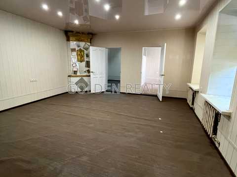 комерційна за адресою Спаська вул., 70