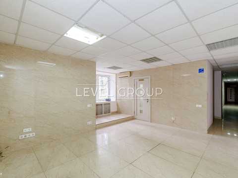комерційна за адресою Уманська вул., 35