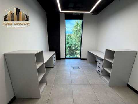 комерційна за адресою Красилівська вул., 4
