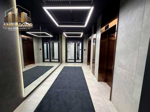 комерційна за адресою Красилівська вул., 4