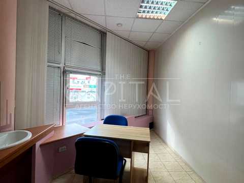 комерційна за адресою Олександра Мишуги вул., 3В