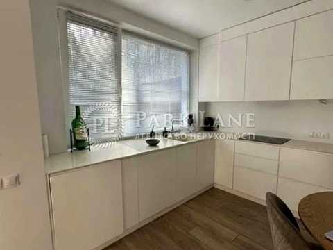дом по адресу 102-га Садова ул.