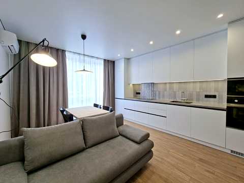 квартира за адресою Салютна вул., 2к25