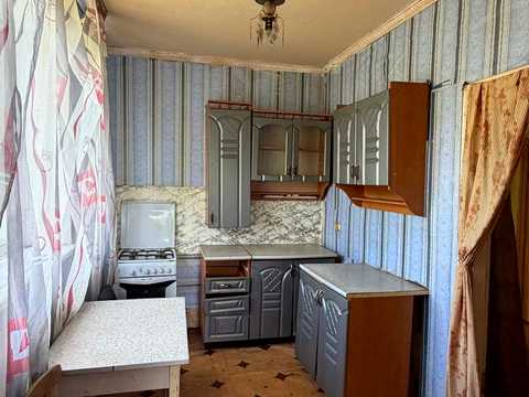 будинок за адресою вишнева, 51