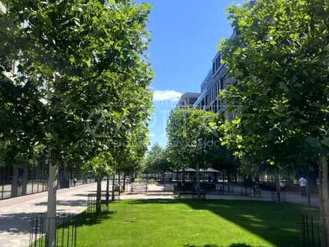 коммерческая по адресу Набережно-Рыбальская дорога ул., 1