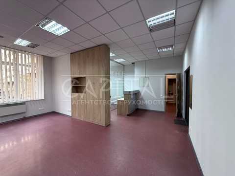комерційна за адресою Полтавська вул., 10