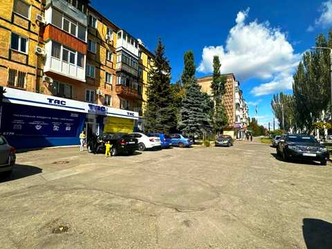 комерційна за адресою Кривий Ріг, Металургів просп., 27