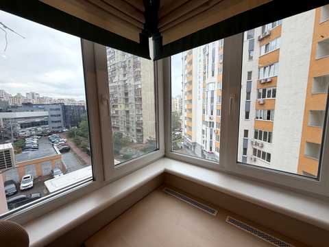 квартира по адресу Драгоманова ул., 38