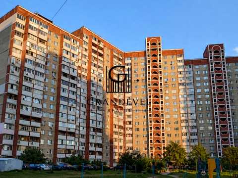 квартира по адресу Червоной Калины просп. (Владимира Маяковского), 1-Б