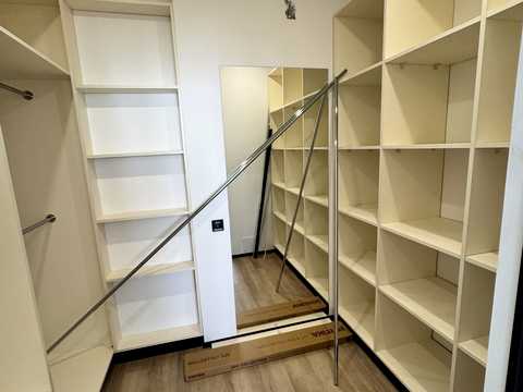 квартира за адресою Героїв Майдану вул., 2