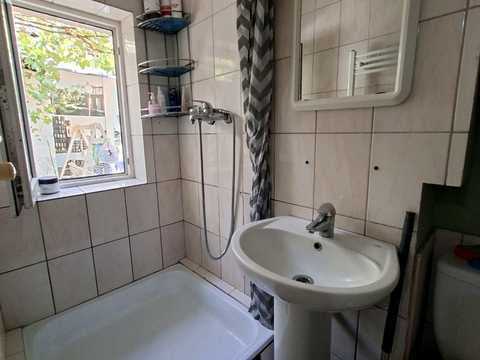 квартира за адресою Разумовська вул., 52