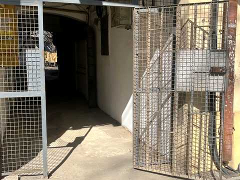 коммерческая по адресу Базарная ул., 56
