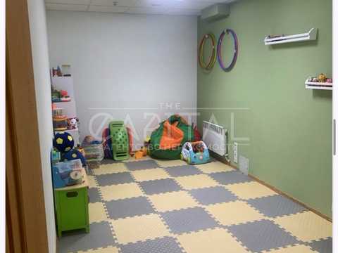 комерційна за адресою Анни Ахматової вул., 13