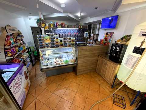 комерційна за адресою Олександра Поля вул., 76