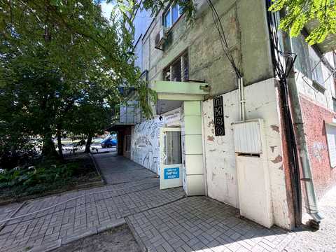 комерційна за адресою Олександра Поля вул., 76