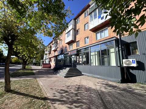 квартира за адресою Євгена Коновальця, 2