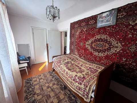 квартира за адресою Євгена Коновальця, 2