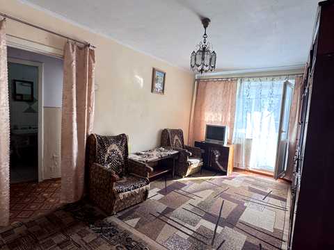квартира за адресою Євгена Коновальця, 2