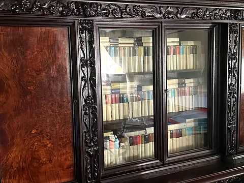 будинок за адресою Бульварна вул. (Рози Люксембург)