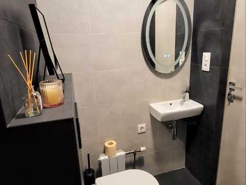 квартира за адресою Салютна вул., 2к2