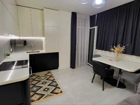 квартира за адресою Салютна вул., 2к2