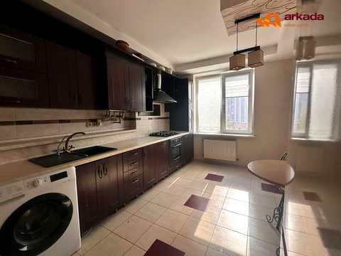 квартира за адресою Надрічна вул., 7