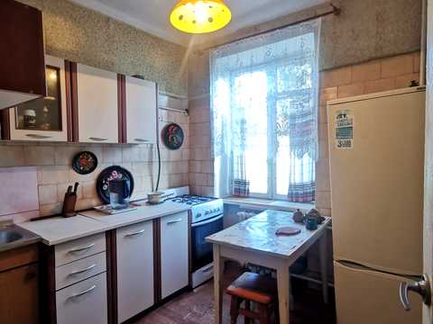 квартира по адресу Строителей ул., 3