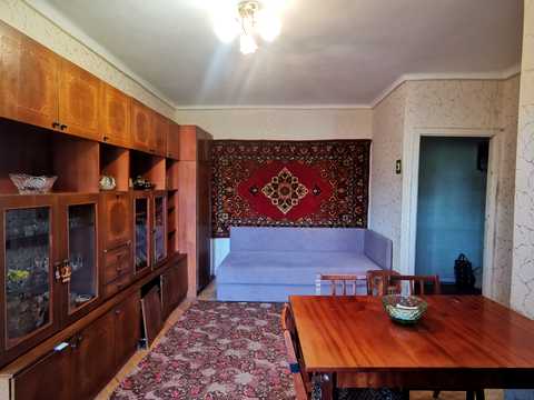 квартира по адресу Строителей ул., 3